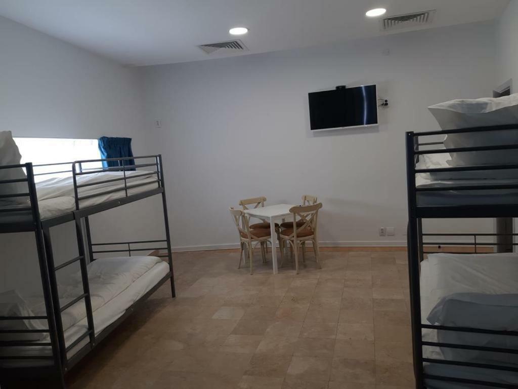 Hotel Andy Km 36 บูคาเรสต์ ภายนอก รูปภาพ